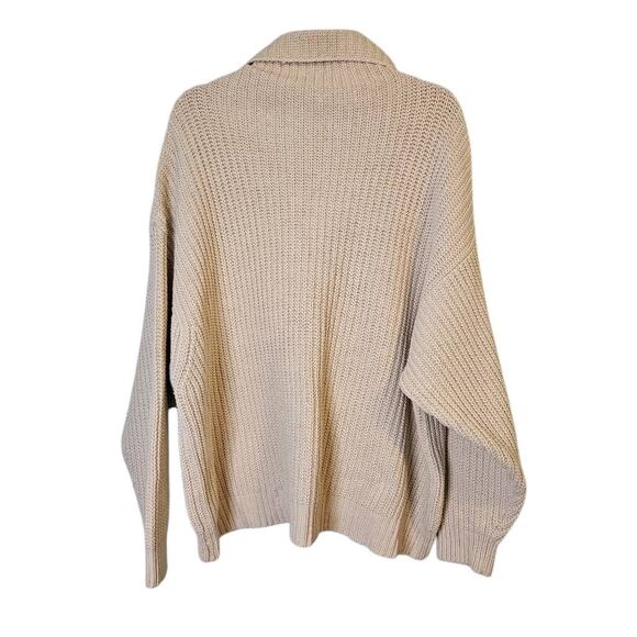 Free People cream  turtleneck sweater.  Size M/L. #876 - Picture 3 of 5